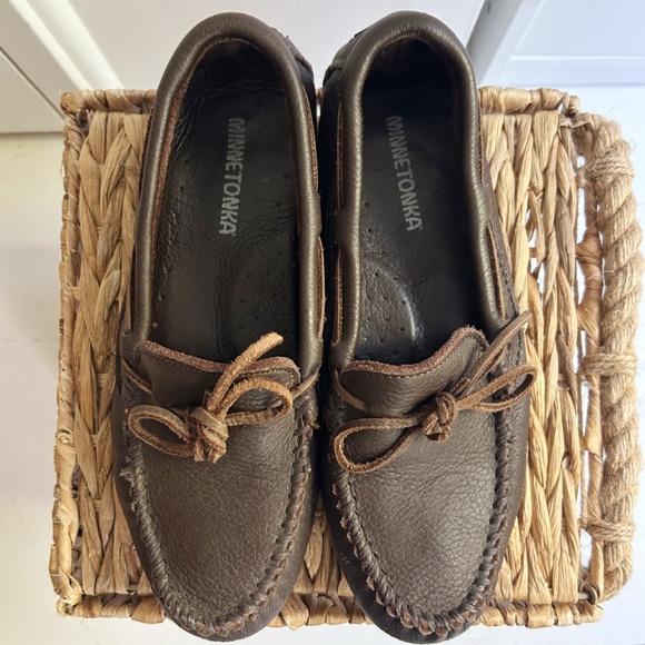 Minnetonka Moosehide Driver Moccasin - Picture 1 of 5